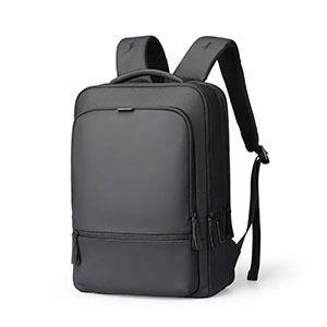 iPhone_15_Green_PDP_Image_Position-1__en-US